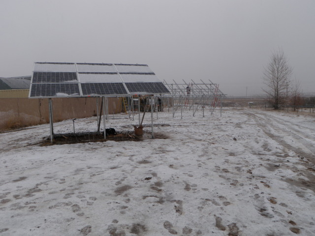 mounting solar pv modules to the fixed mount racks